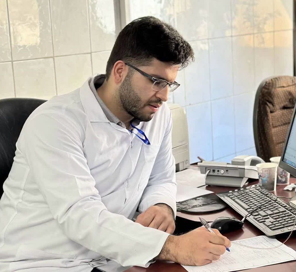 تبریک اعضای هیئت مدیره دارالقرآن شهرستان اشتهارد به دکتر دکتر محمدامین اسلامی
