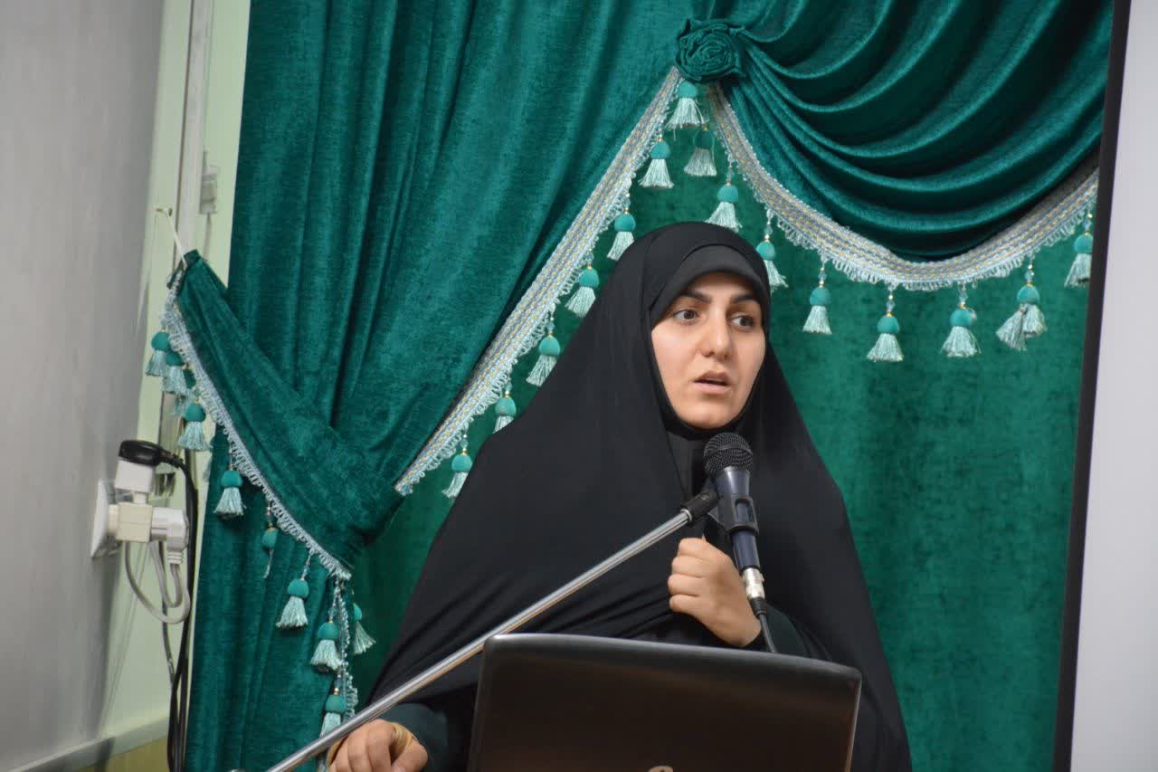 حضور خانم عاشری (مدیرکل کانون پرورش فکری کودکان و نوجوانان استان البرز) در دارالقرآن شهرستان اشتهارد