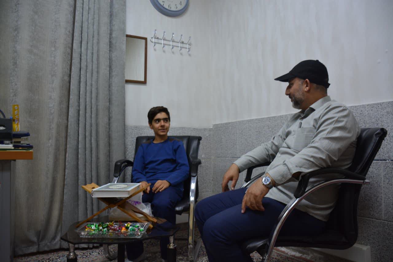 گفتگوی صمیمانه با یکی دیگر از اعضای کلاس های دارالقرآن شهرستان اشتهارد