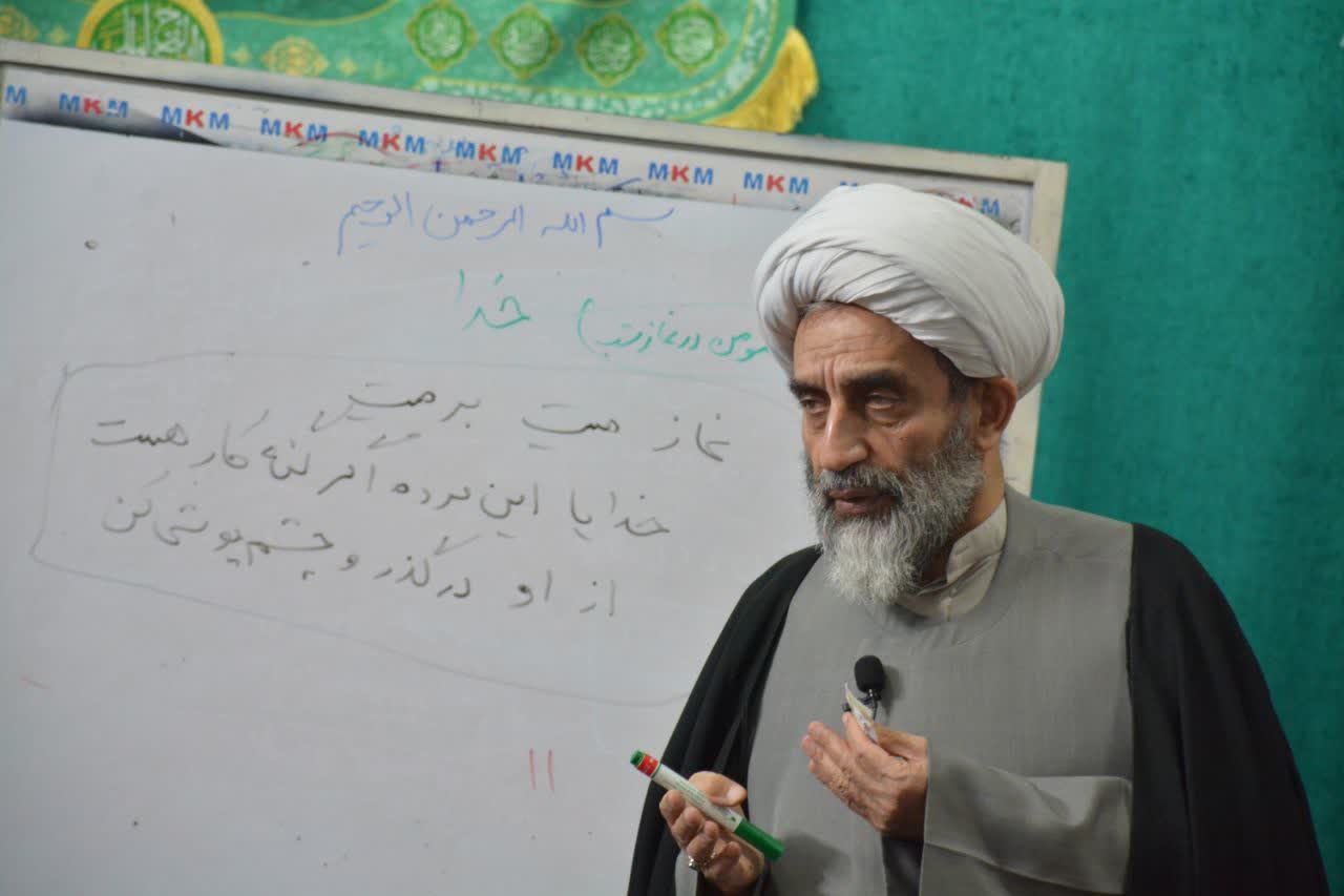 نُهمین جلسه تفسیر موضوعی قرآن کریم با کلام امام جمعه محترم شهرستان (حجت الاسلام یعقوبی) در دارالقرآن شهرستان اشتهارد برگزار شد