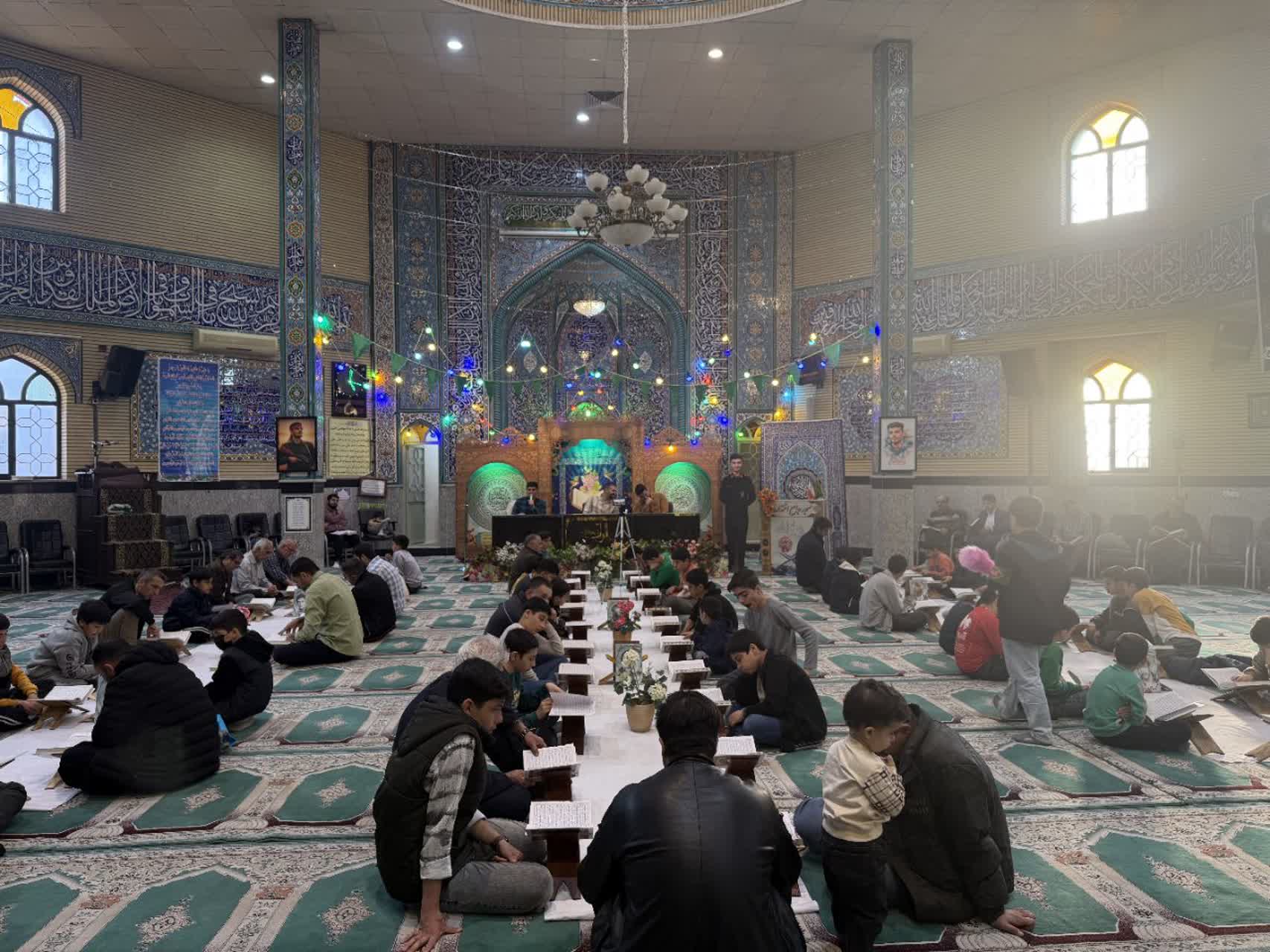 برگزاری مراسم جزء خوانی ماه  مبارک رمضان در مسجد جامع اشتهارد